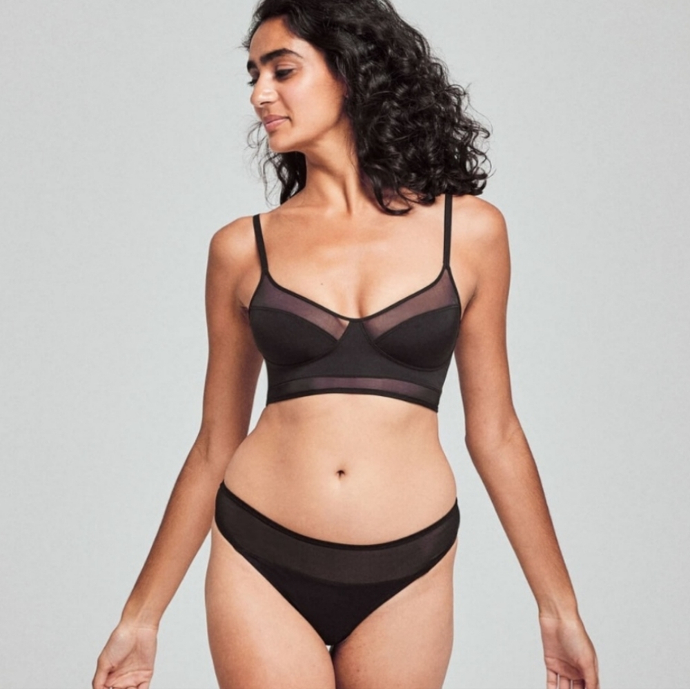 Heist Bralette sz L NWOT